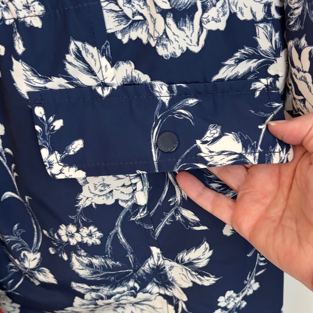Talbots women Floral Hooded Raincoat Jacket Navy/White mismatch buttons fun 2X - Picture 7 of 11